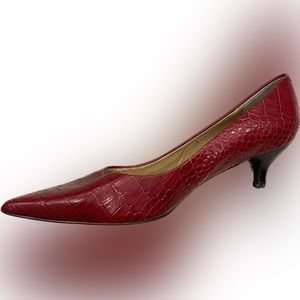 Nine West - Red Kitten Heel